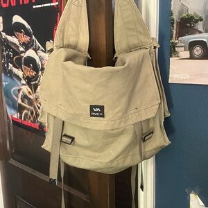 RVCA Measenger Bag